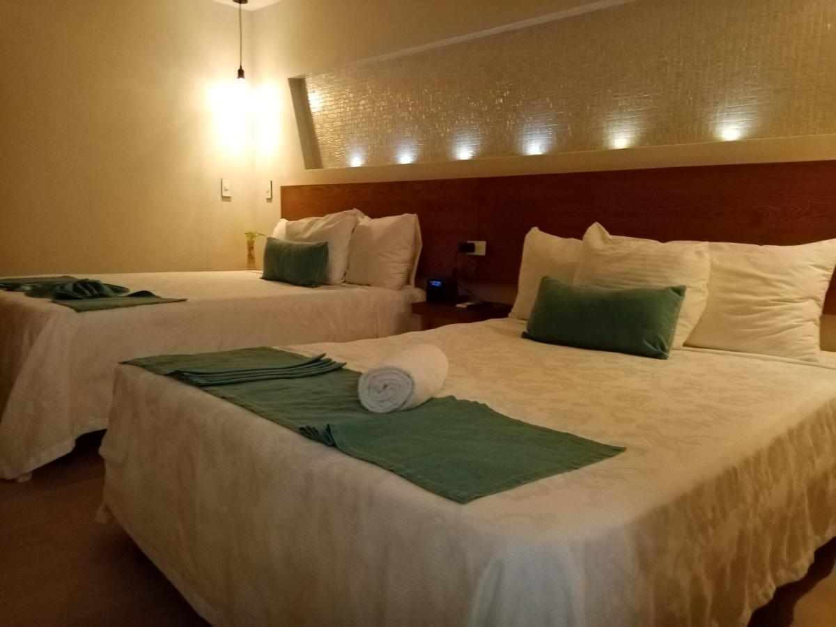 Brisas 10 Beachside Suites 坎昆 外观 照片
