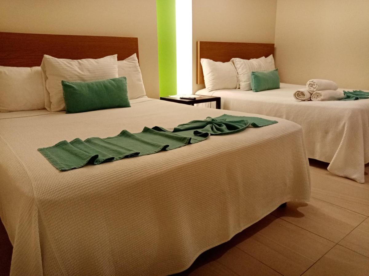 Brisas 10 Beachside Suites 坎昆 外观 照片