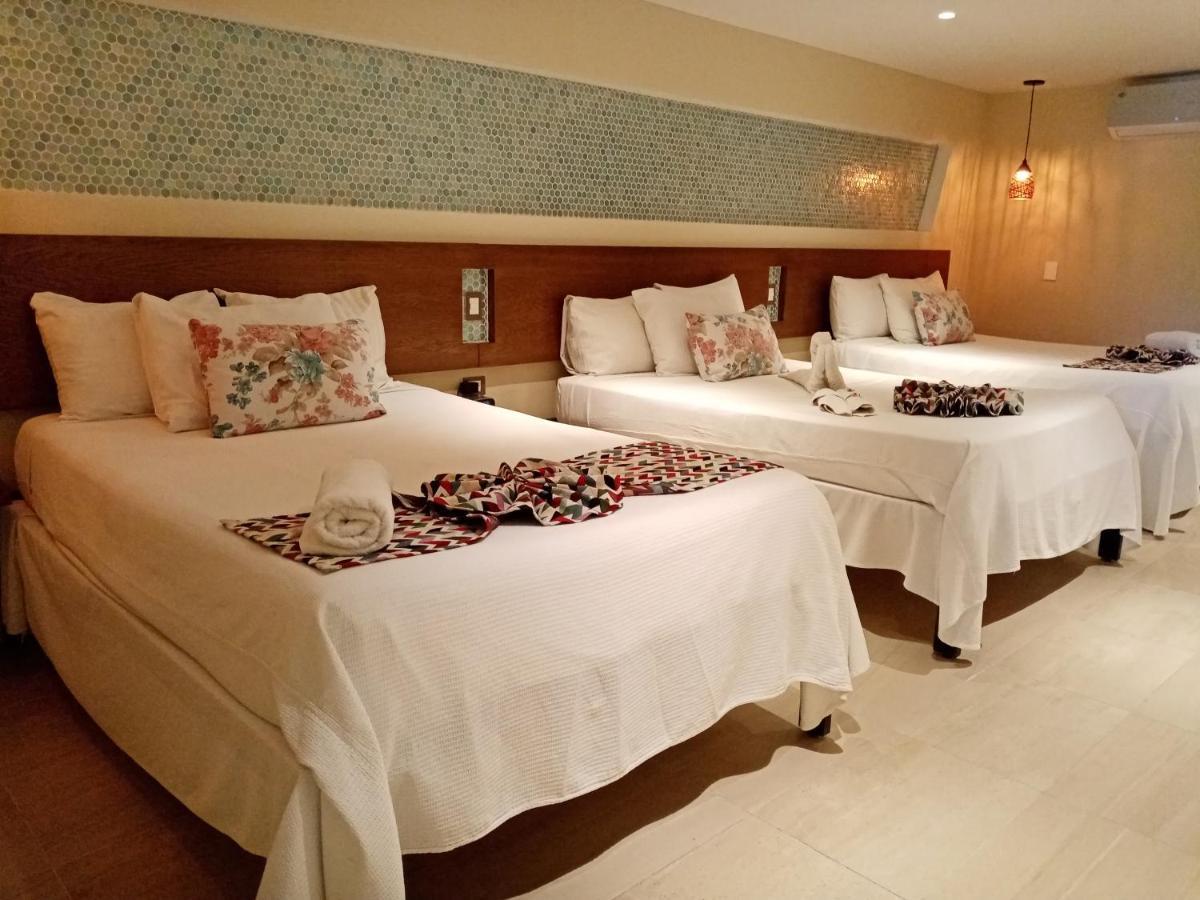 Brisas 10 Beachside Suites 坎昆 外观 照片