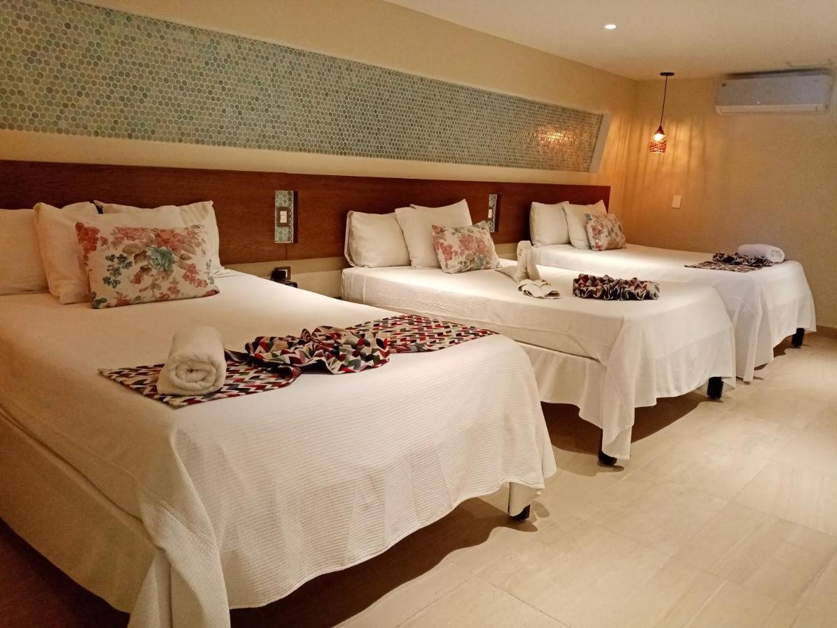 Brisas 10 Beachside Suites 坎昆 外观 照片