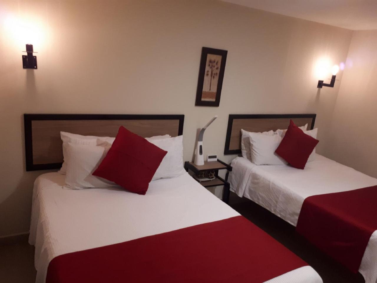 Brisas 10 Beachside Suites 坎昆 外观 照片