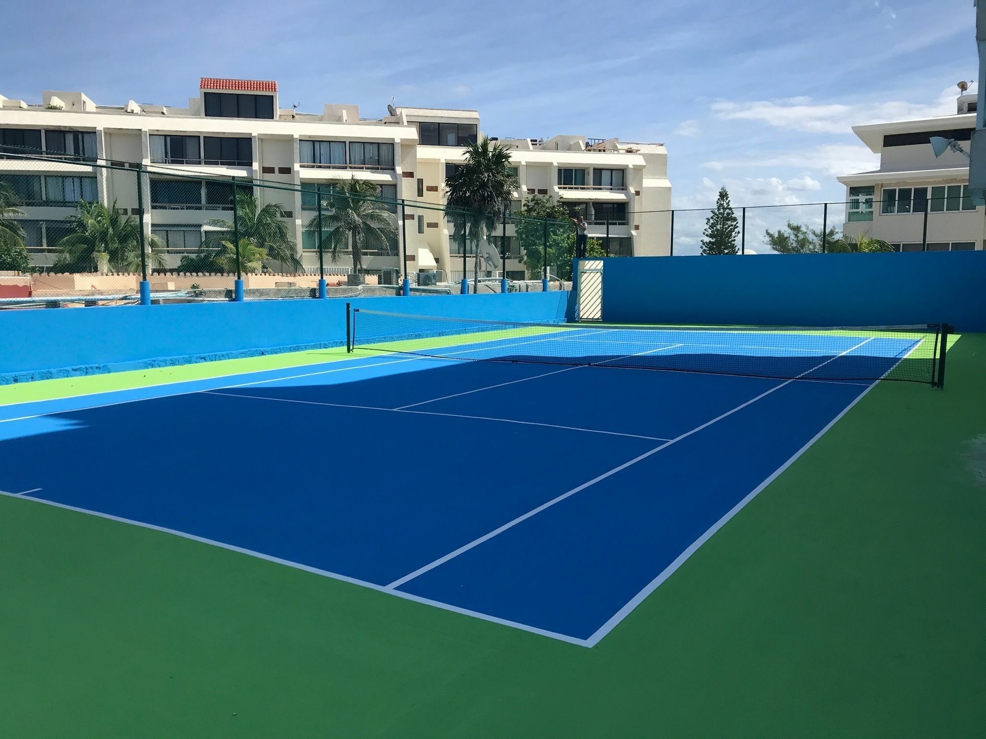 Brisas 10 Beachside Suites 坎昆 外观 照片