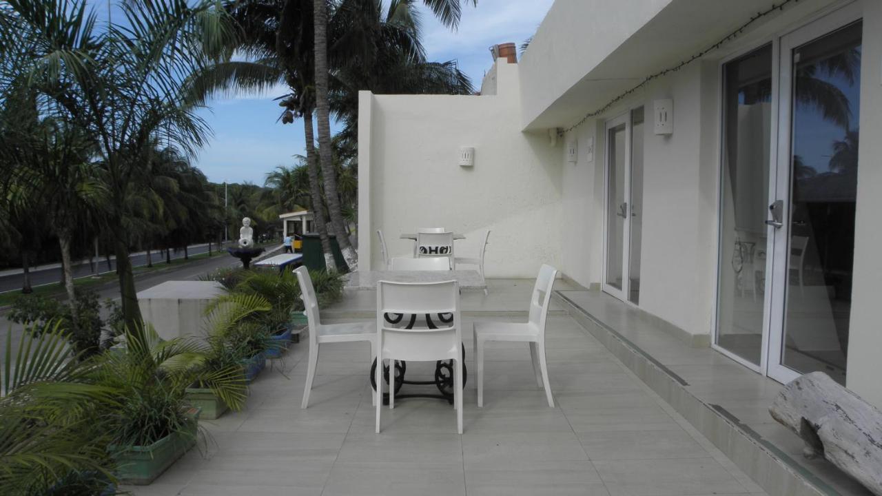 Brisas 10 Beachside Suites 坎昆 外观 照片