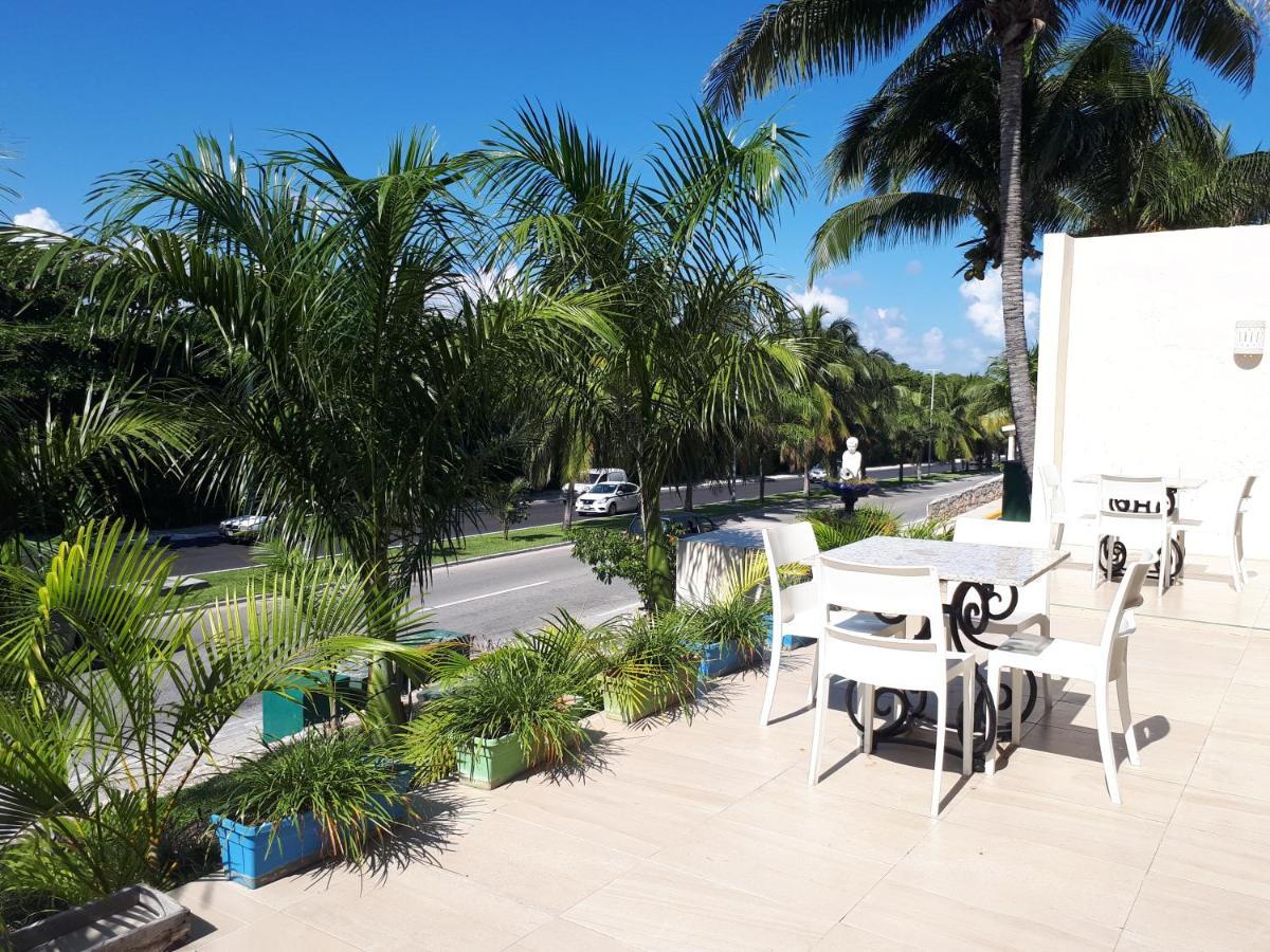 Brisas 10 Beachside Suites 坎昆 外观 照片
