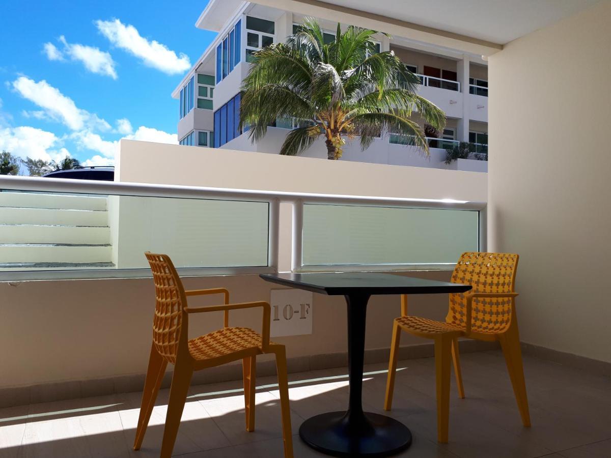 Brisas 10 Beachside Suites 坎昆 外观 照片